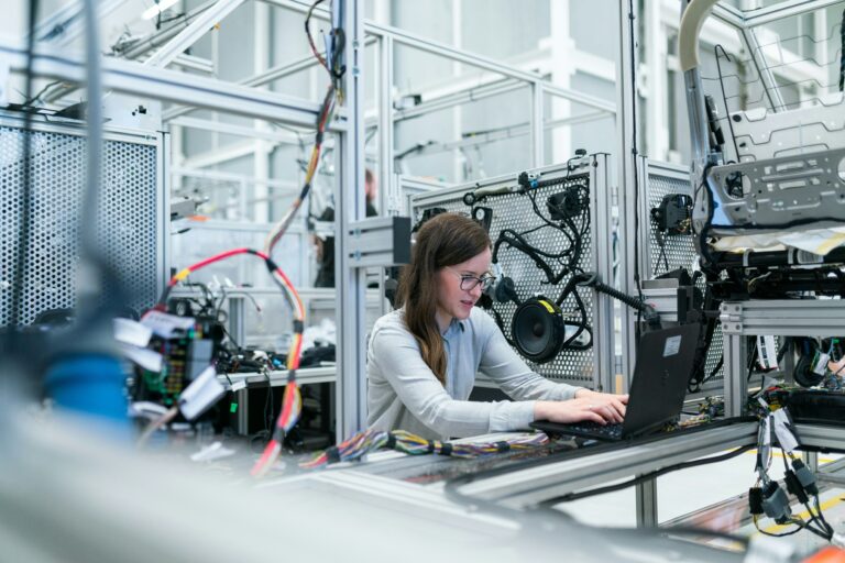 The Rise of the 'Cobot': Why Q3 2026 is the Tipping Point for Kitchen Robotics