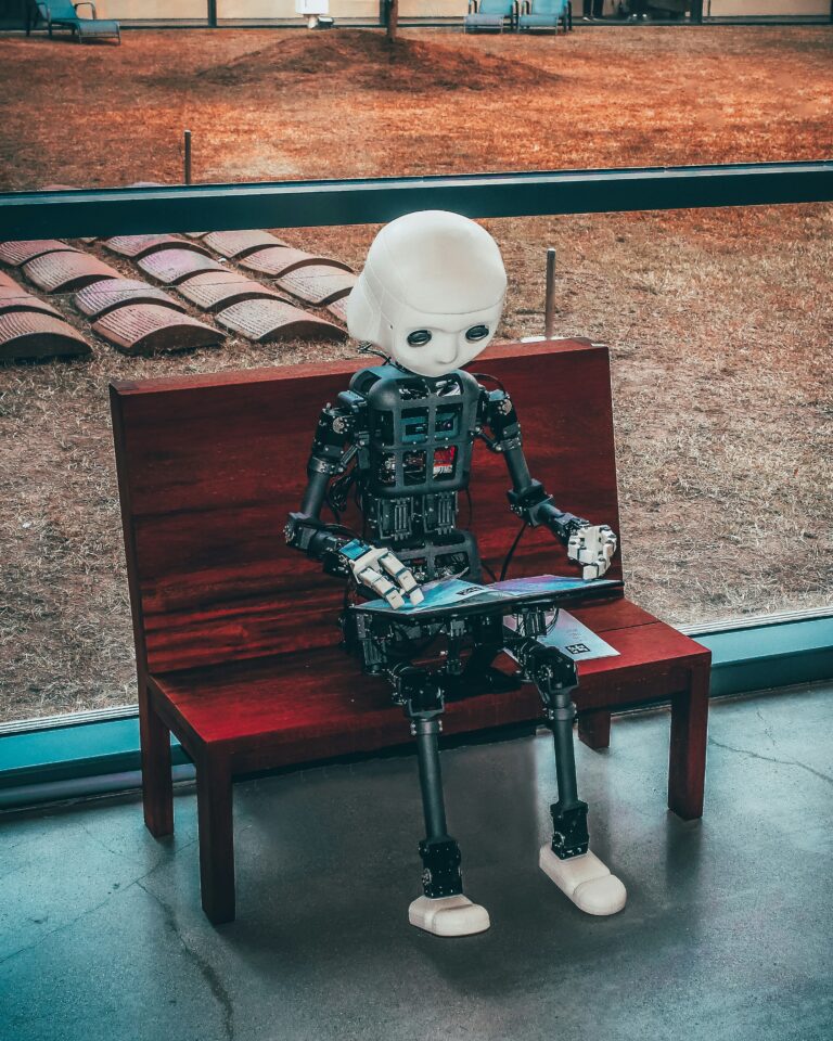The Physical AI Makeline: How 'Invisible Automation' is Defeating the QSR Labor Crisis
