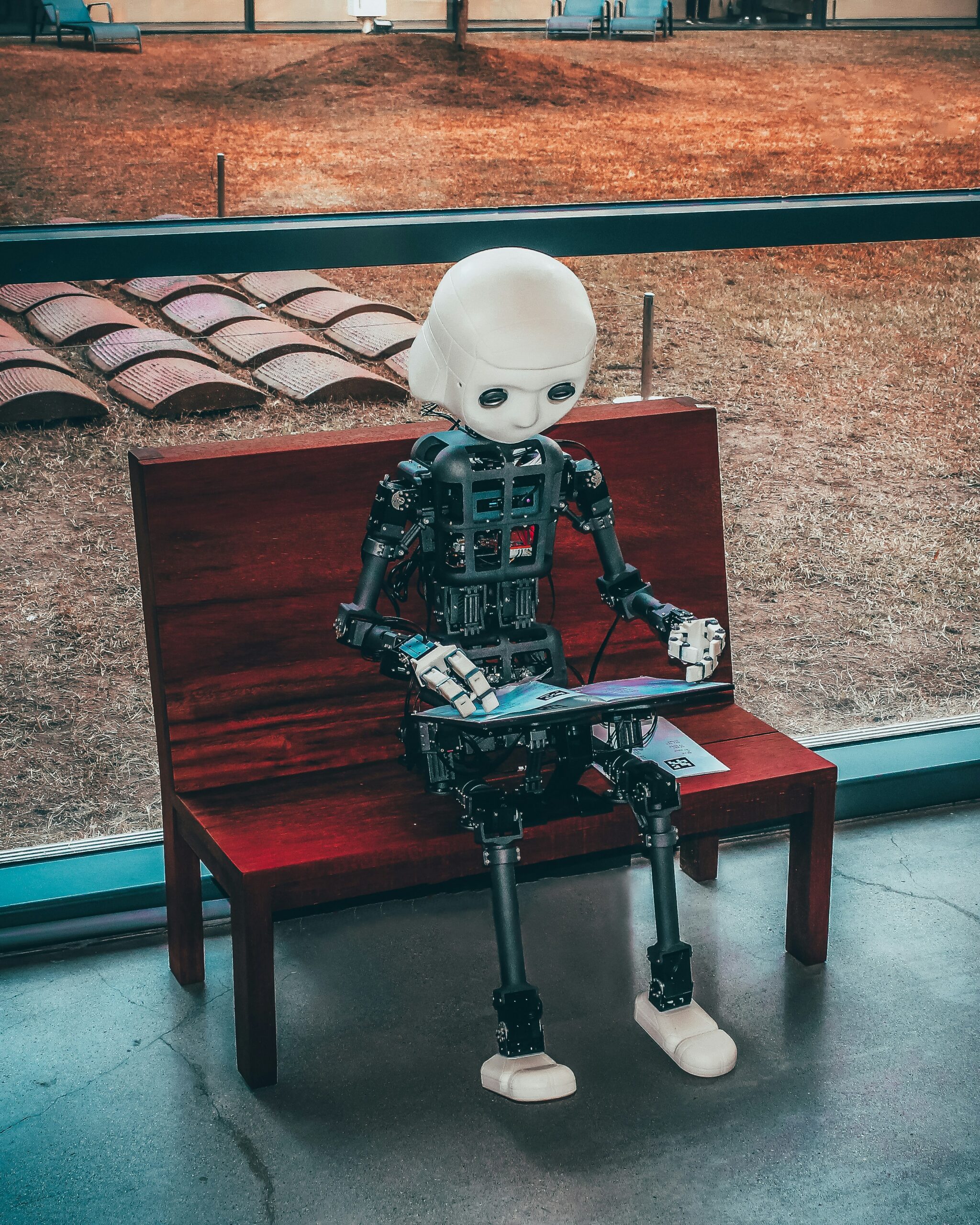 The Physical AI Makeline: How 'Invisible Automation' is Defeating the QSR Labor Crisis